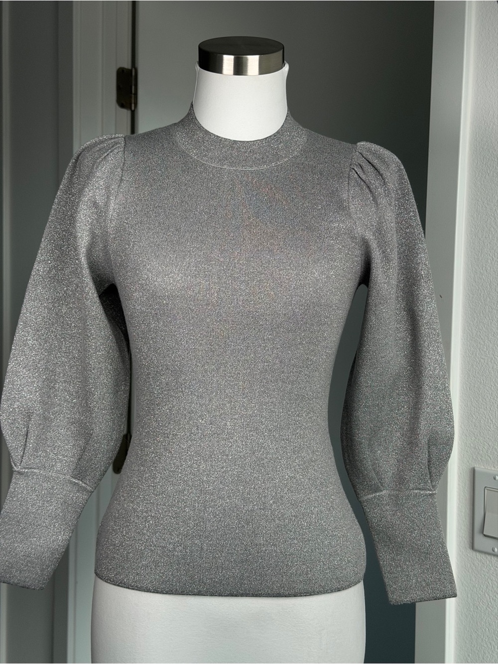 Sezane Danni Jumper: Silver-grey with a metallic finish size XS
